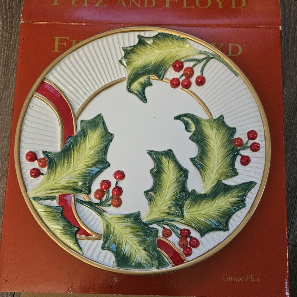 Fitz And Floyd Noel Classique Canape Plate